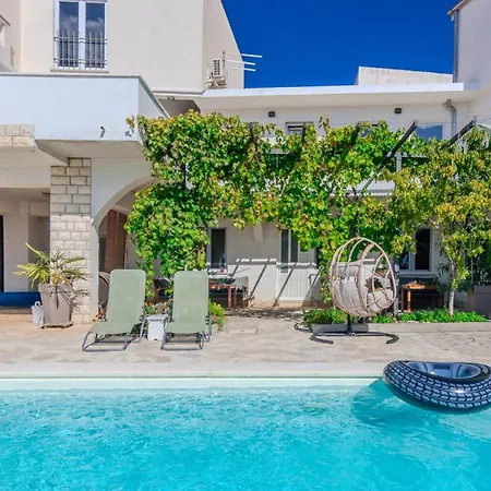 Barbara 1 By Guide *