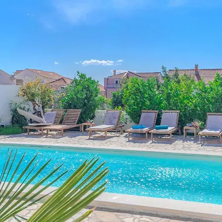 Barbara 1 By Guide * Tribalj