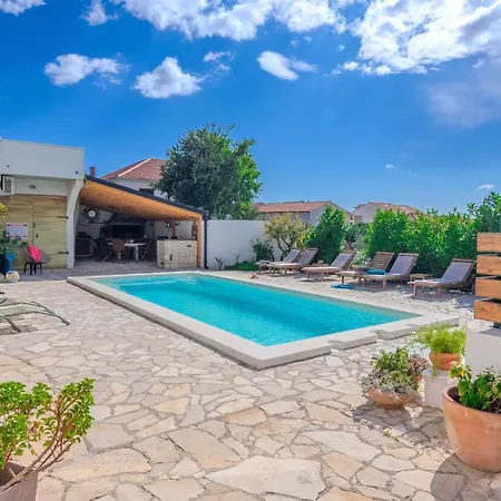 Barbara 1 By Guide Appartement *