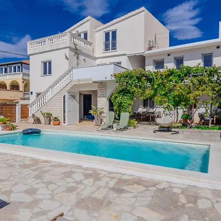 Barbara 1 By Guide *