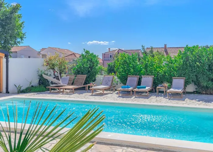 Barbara 1 By Guide * Tribalj