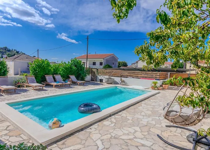 Barbara 1 By Guide Apartment Tribunj (Sibenik-Knin)